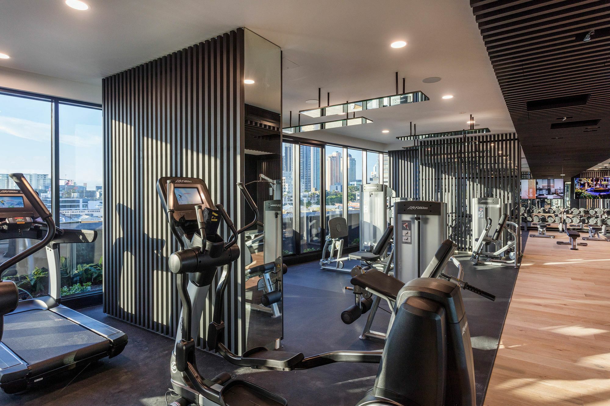 Fv By Peppers Aparthotel Brisbane Ngoại thất bức ảnh The gym at The River
