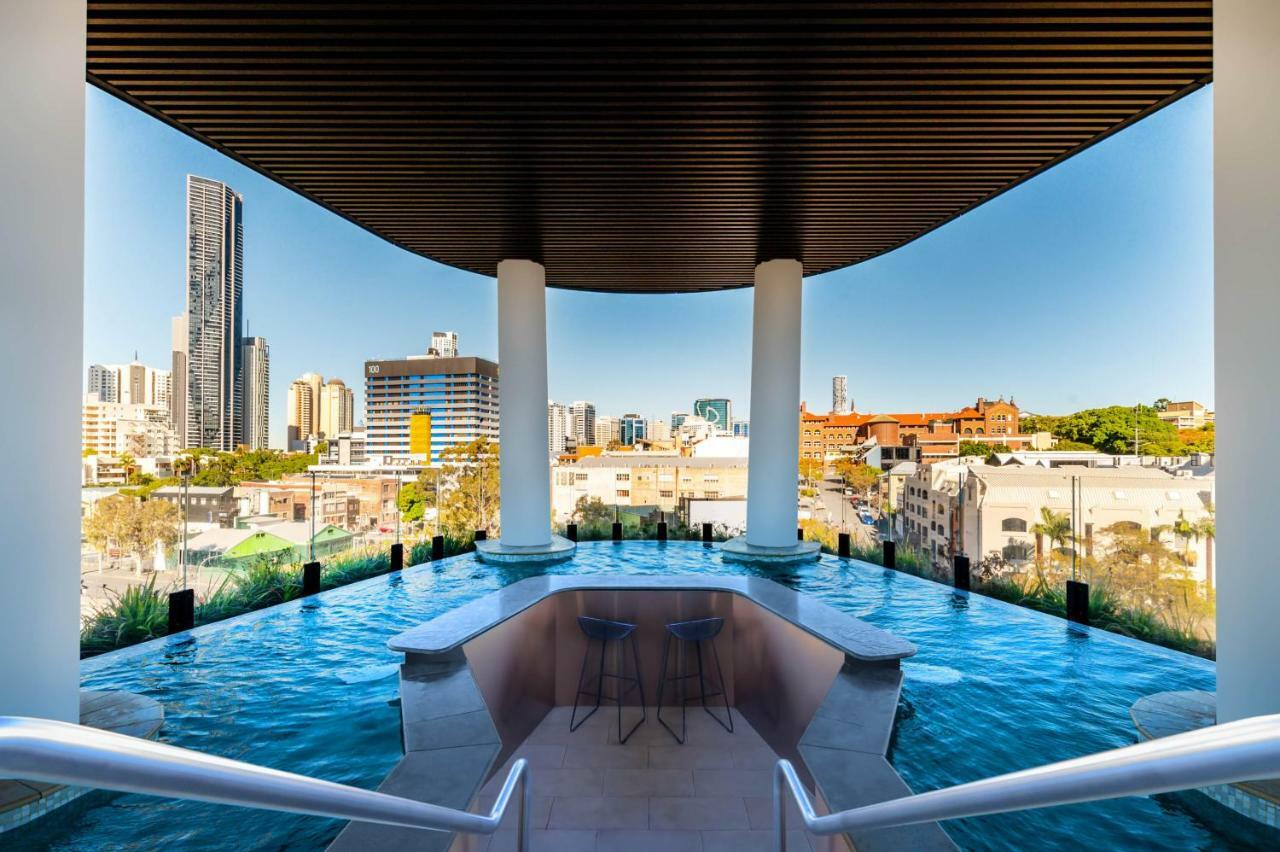 Fv By Peppers Aparthotel Brisbane Ngoại thất bức ảnh The pool at the top of the building