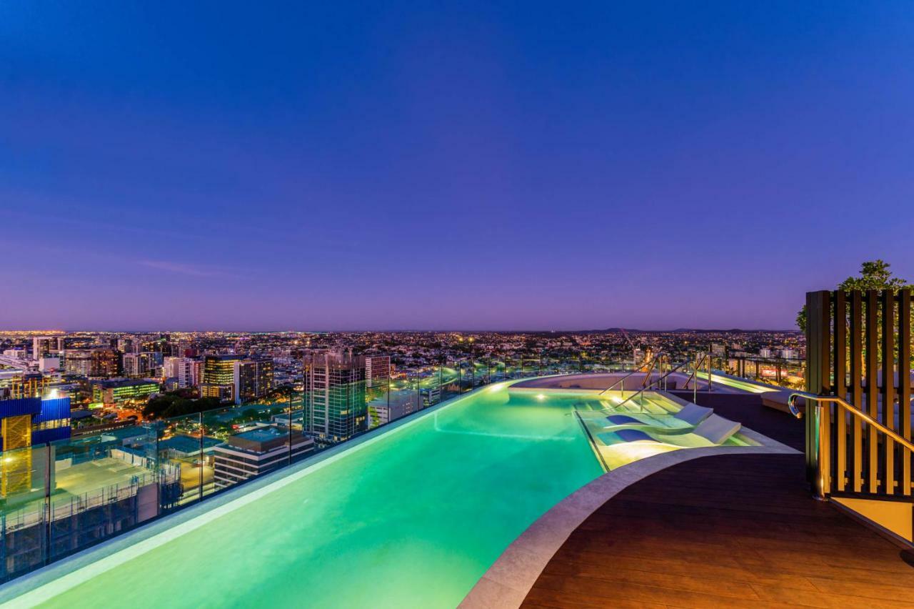 Fv By Peppers Aparthotel Brisbane Ngoại thất bức ảnh Skyline pool