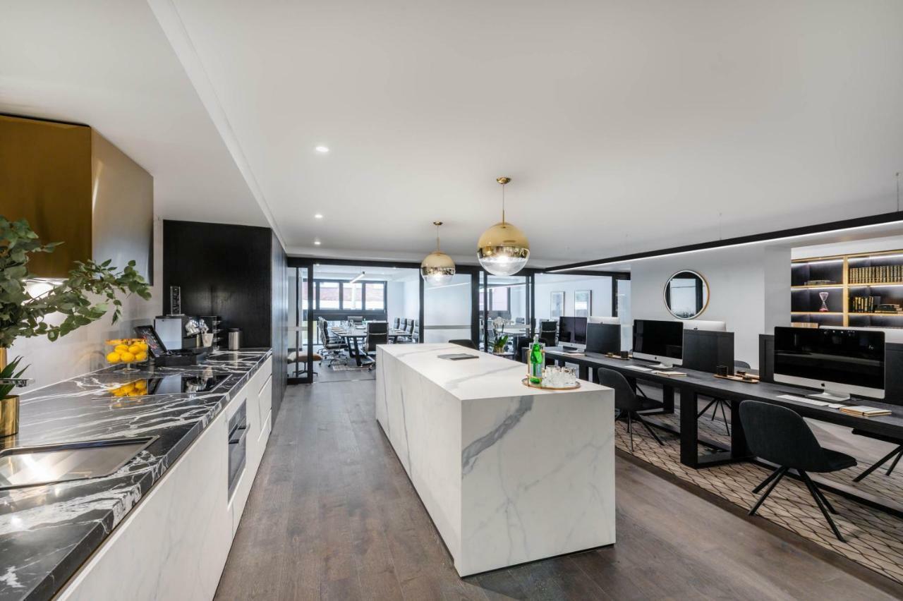 Fv By Peppers Aparthotel Brisbane Ngoại thất bức ảnh The kitchen at the 10th floor of the building